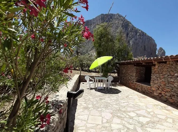 Edera All'usciere Σαν Βίτο λο Κάπο